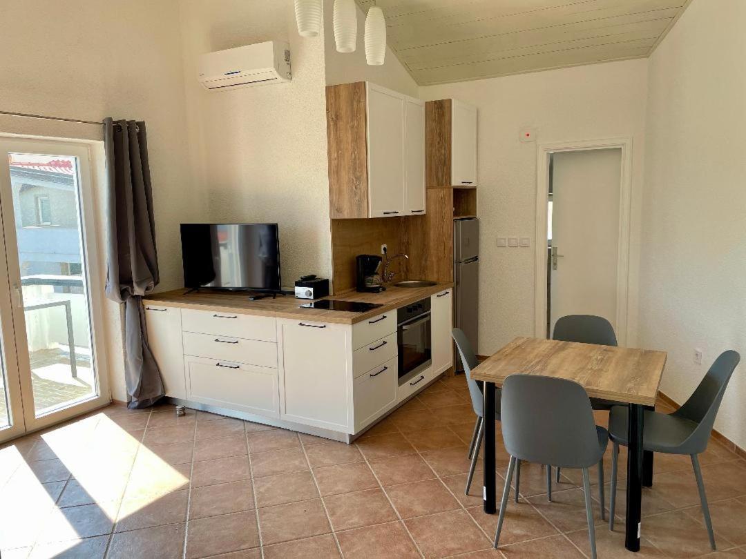 Apartment Josip Vir Bagian luar foto